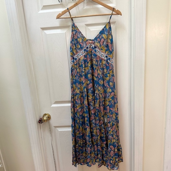 Anthropologie Verb Vineyard Tiered Maxi Dress Size 12 p blue floral v neck - Picture 3 of 9